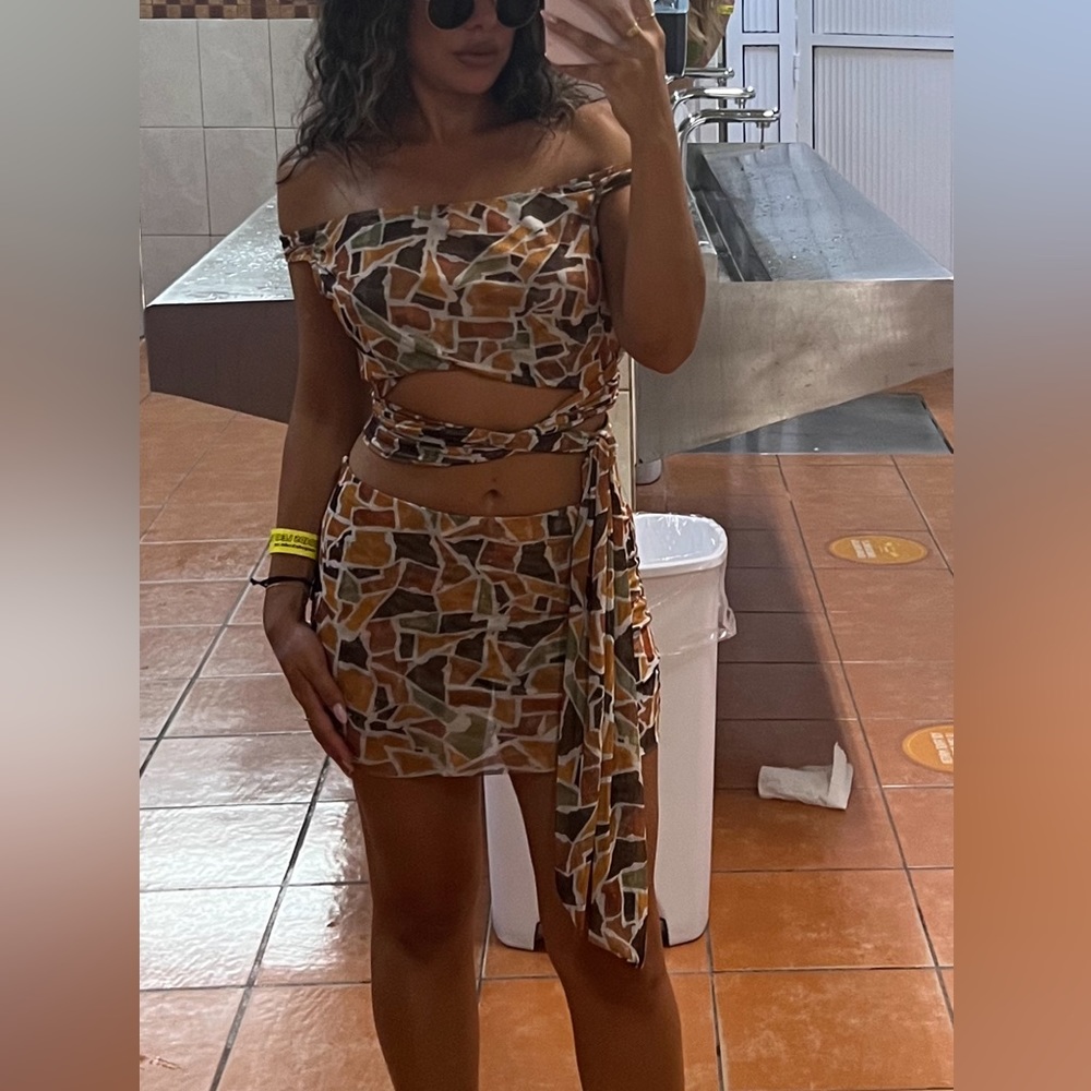 Inamorata top and skirt matching set